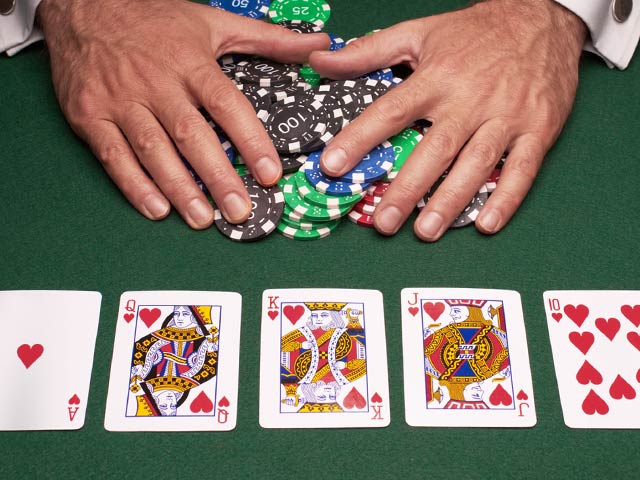 Výherní kombinace karet v pokeru
